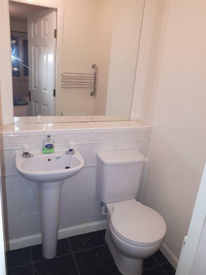 Central & Stylish 3 Bedroom, 2 Bath, Free Parking エディンバラ エクステリア 写真