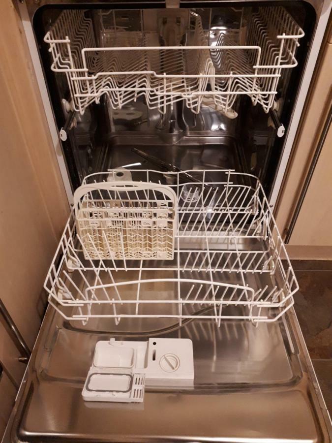 Central & Stylish 3 Bedroom, 2 Bath, Free Parking エディンバラ エクステリア 写真