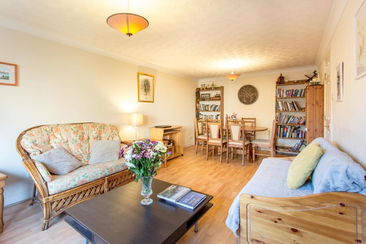 Central & Stylish 3 Bedroom, 2 Bath, Free Parking エディンバラ エクステリア 写真